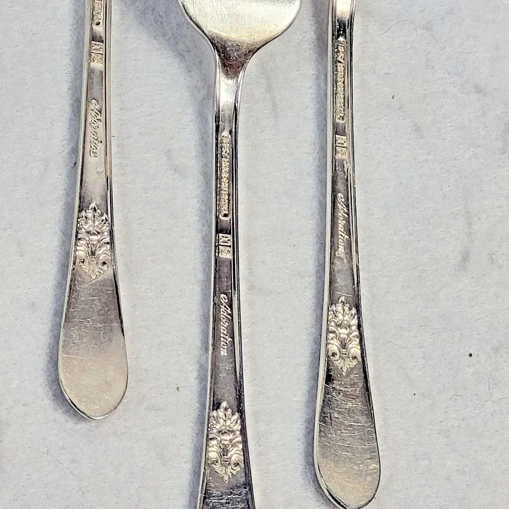 1847 Rogers Bros Adoration Lot of 4 Salad Forks International Silver Plate
